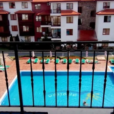 Apartment Stylish, 1 Bed With Pool Views *